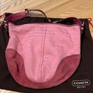 Vintage classic pink Coach slouchy hobo bag.